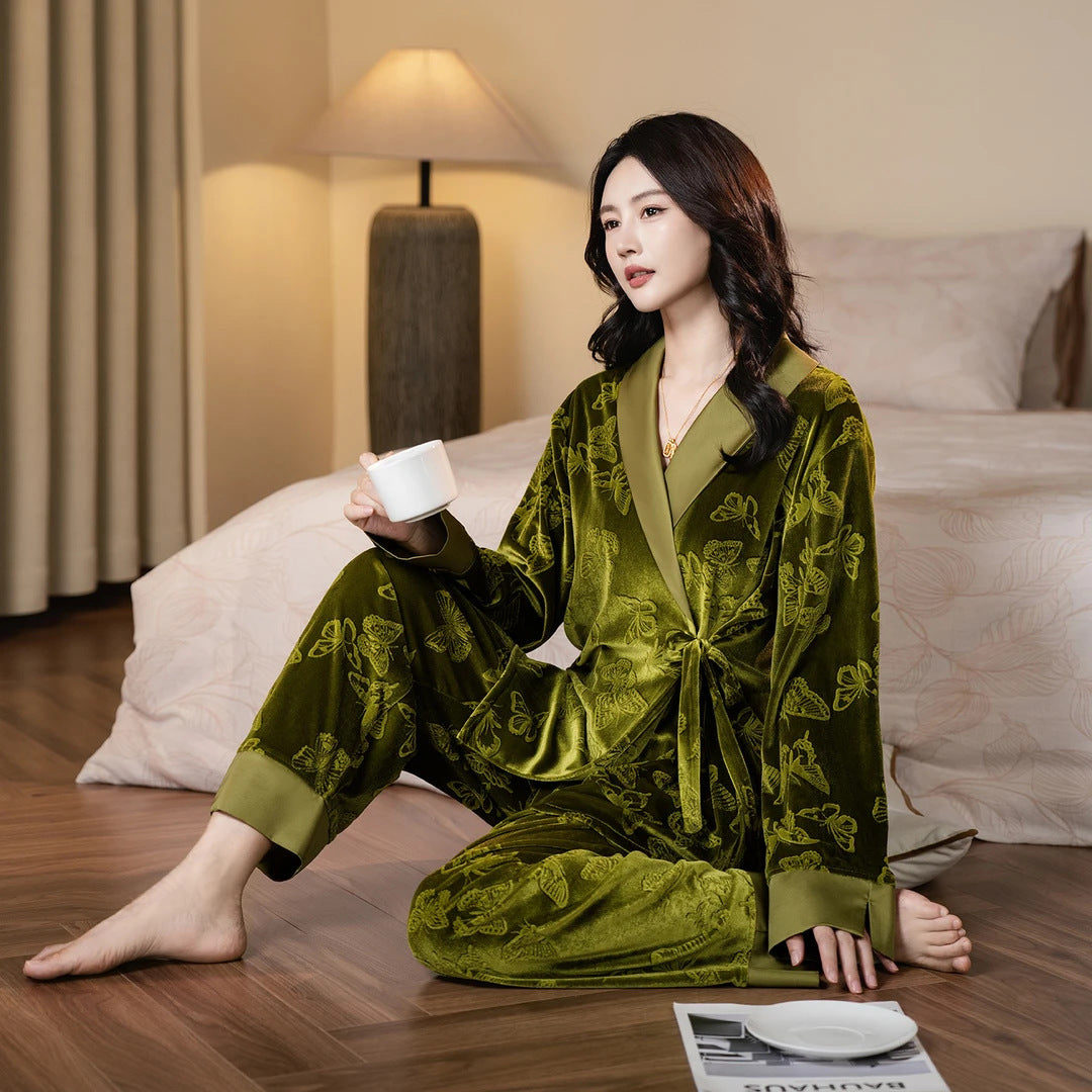 [100465]ベルベットの蝶柄パジャマセット