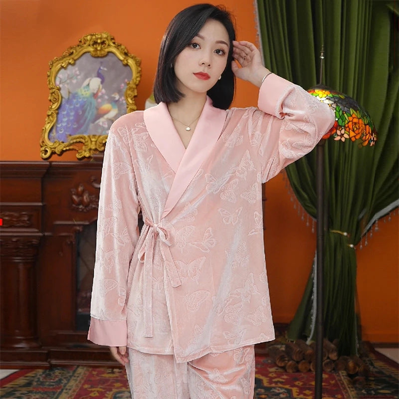 [100465]ベルベットの蝶柄パジャマセット