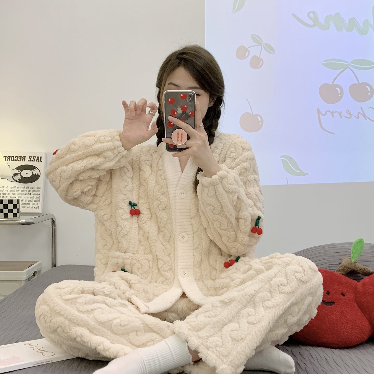 [100456] チェリー柄のレディースパジャマセット